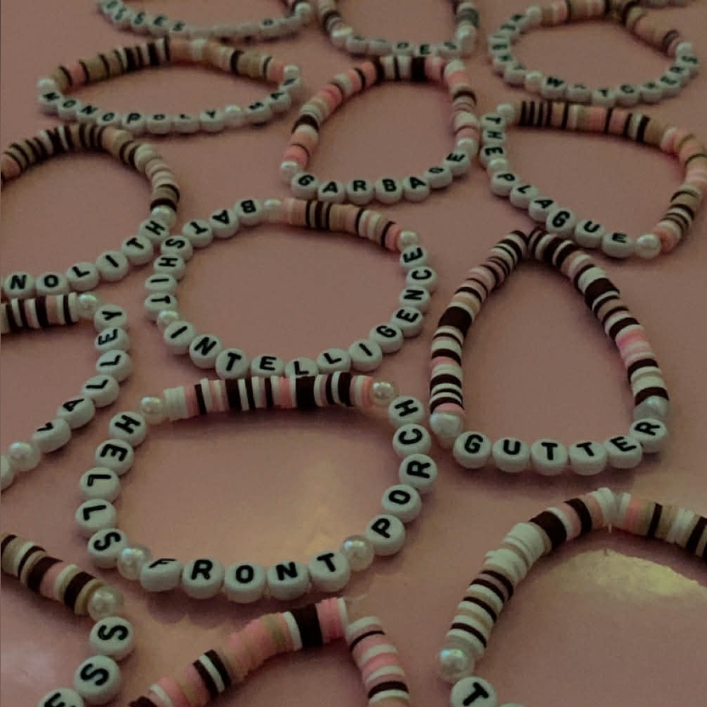 Hades Mel Bracelets Set 19 bracelets - Picture 4 of 6